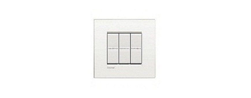 SERIE BTICINO LIVING WHITE